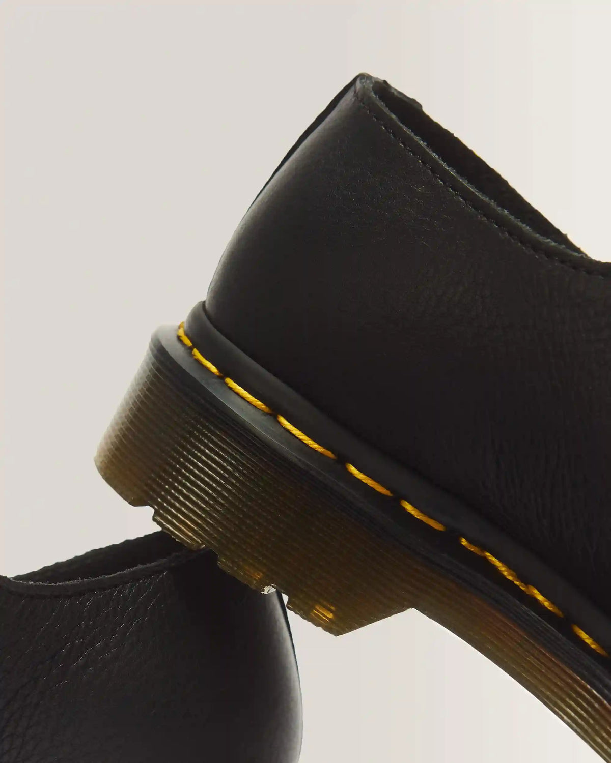 8065 Virginia Leather Mary Jane Shoes