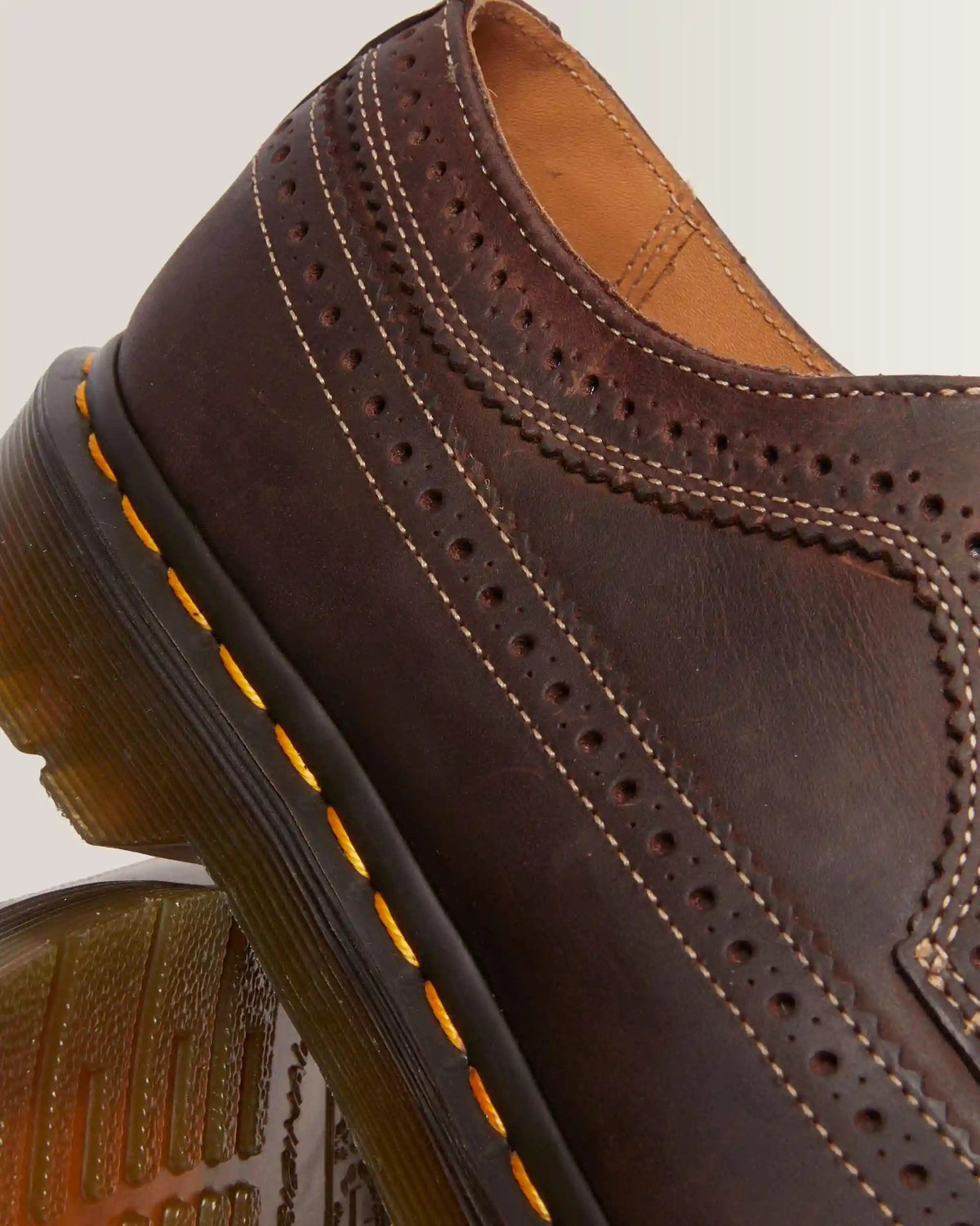 3989 Crazy Horse leather brogue shoes