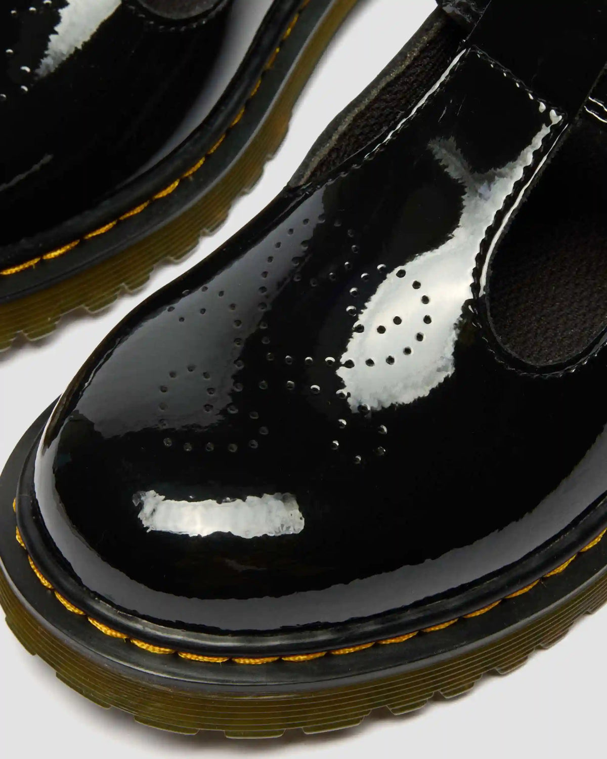 Youth Polly II Heart Patent Leather Shoes