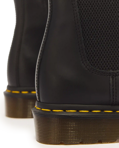 2976 Yellow Stitch Smooth Leather Chelsea Boots