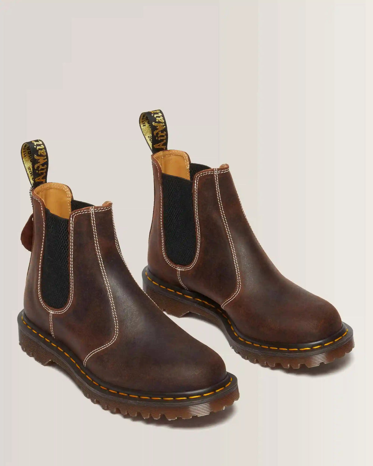 2976 Made in England Wax Commander Chelsea Boots