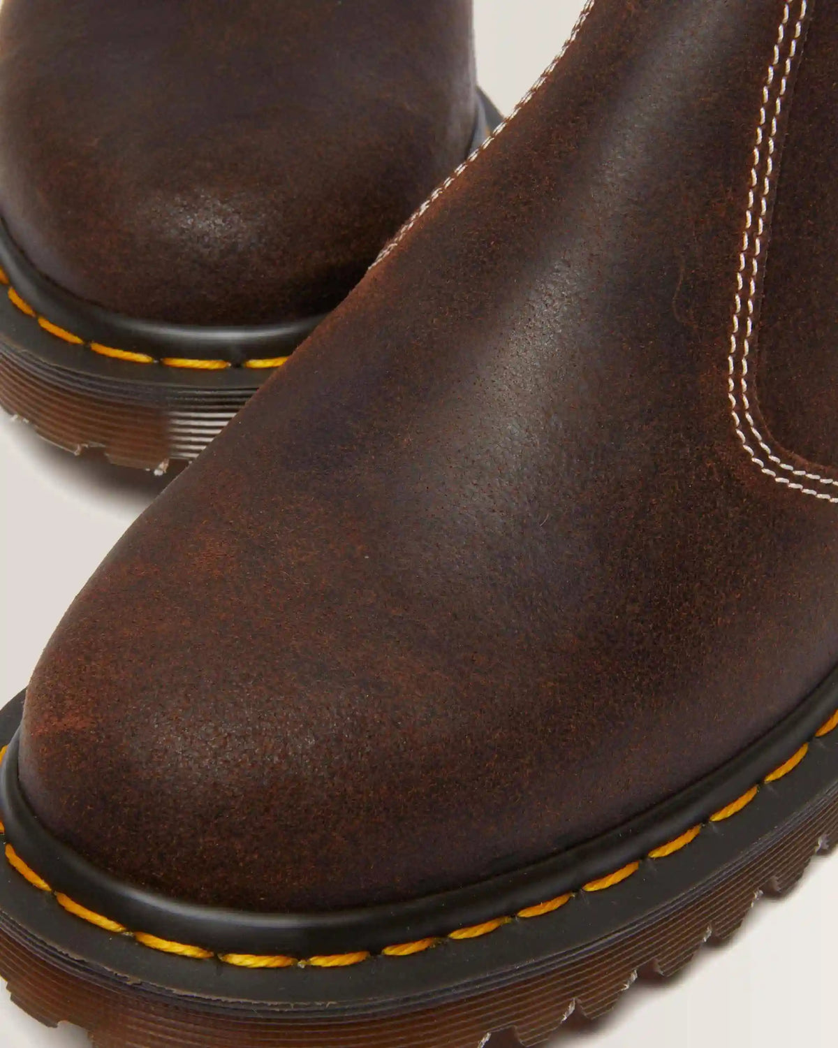 2976 Made in England Wax Commander Chelsea Boots