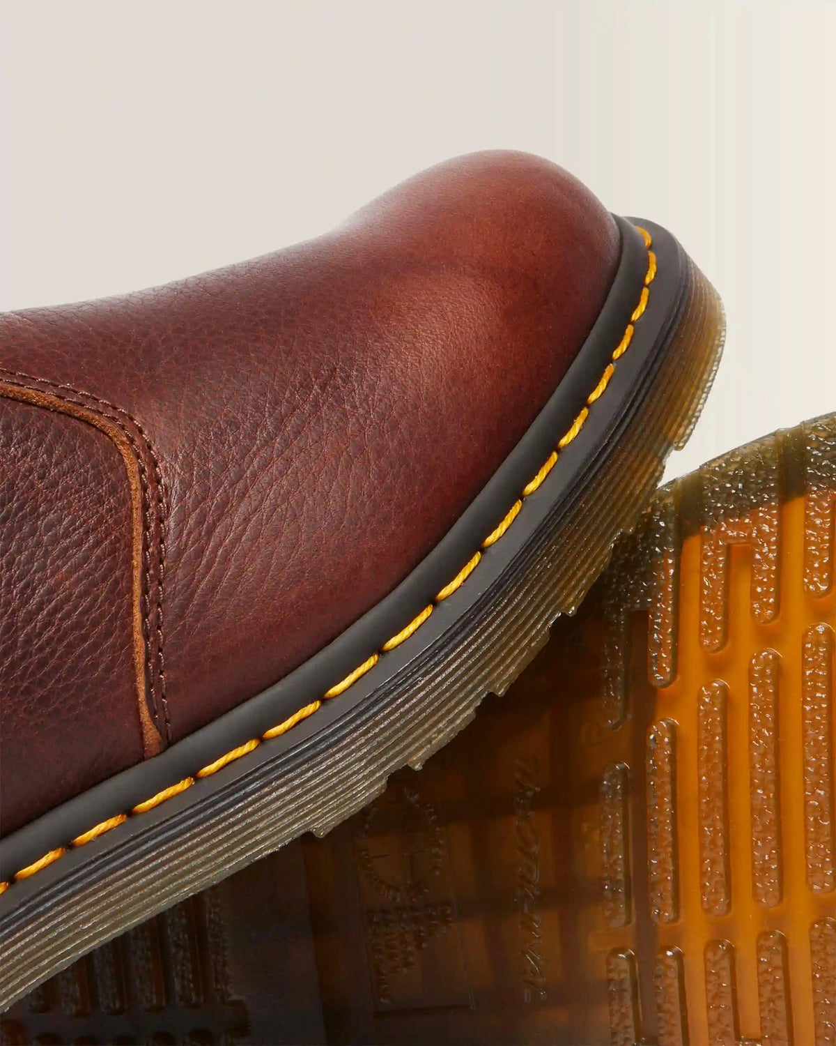 2976 Ambassador Leather Chelsea Boots