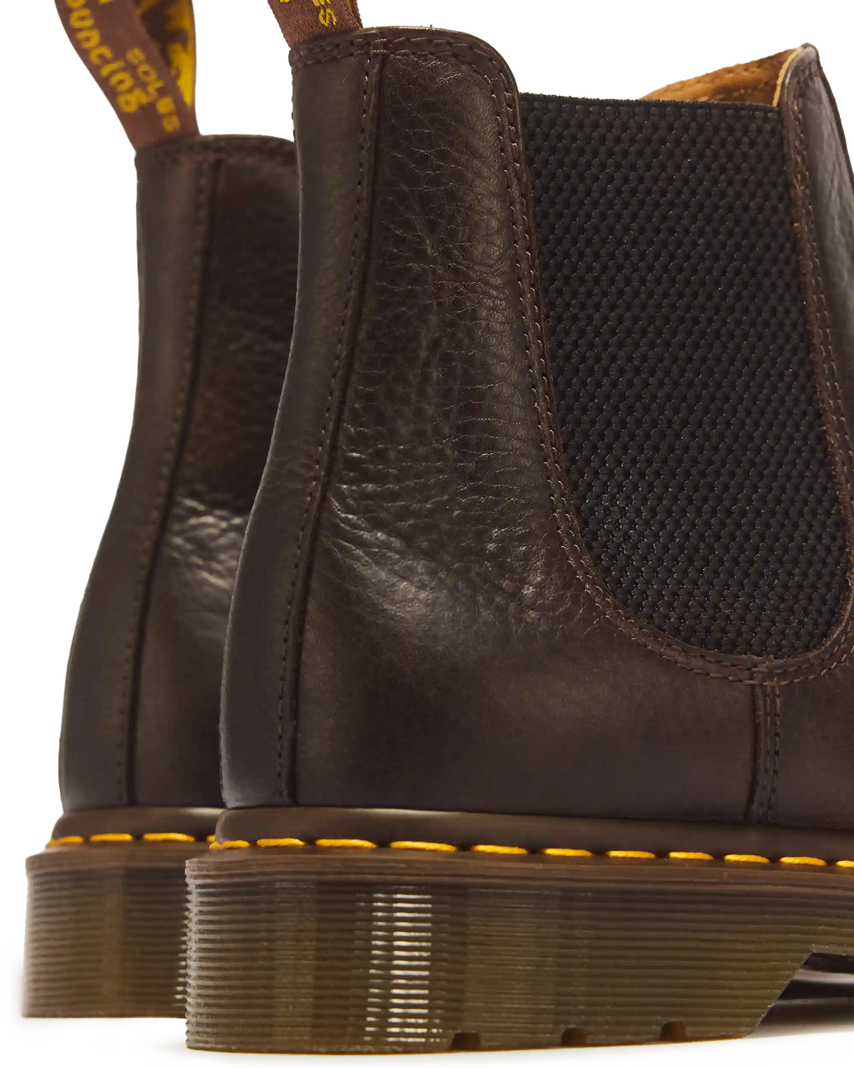 2976 Ambassador Leather Chelsea Boots