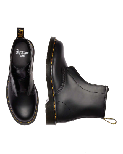 1460 LACELESS
