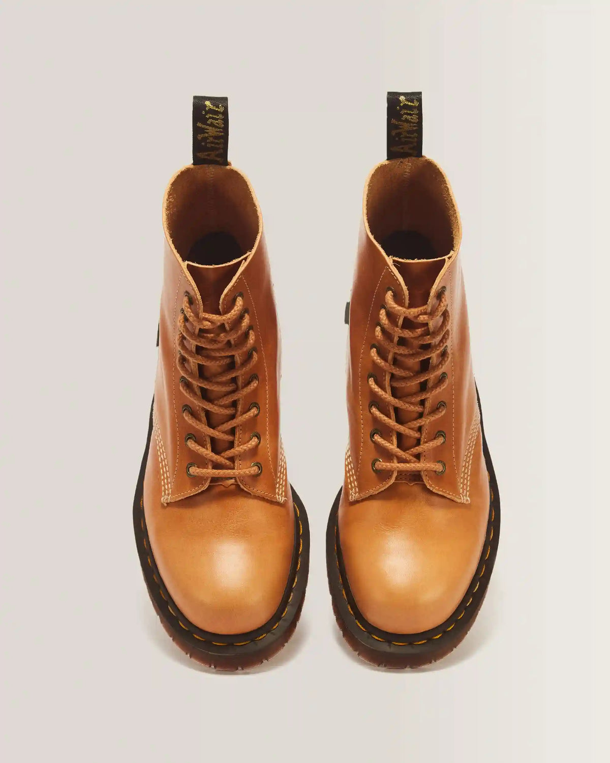 1460 Pascal 8 Eye Boot Veg Tan Luxe
