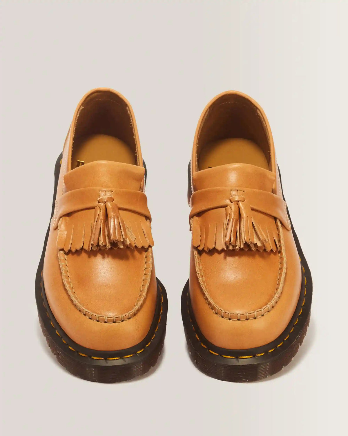 Adrian Tassel Loafer Veg Tan Luxe