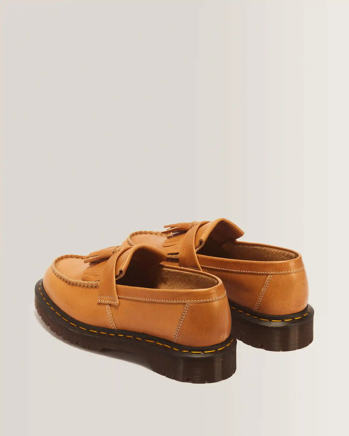 Adrian Tassel Loafer Veg Tan Luxe