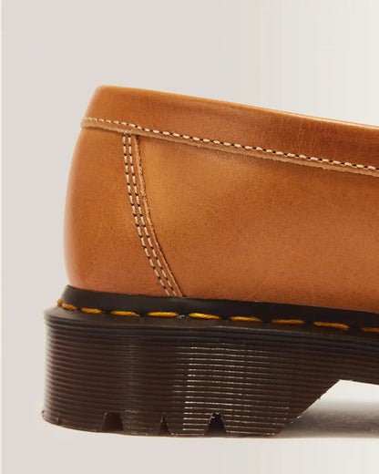 Adrian Tassel Loafer Veg Tan Luxe
