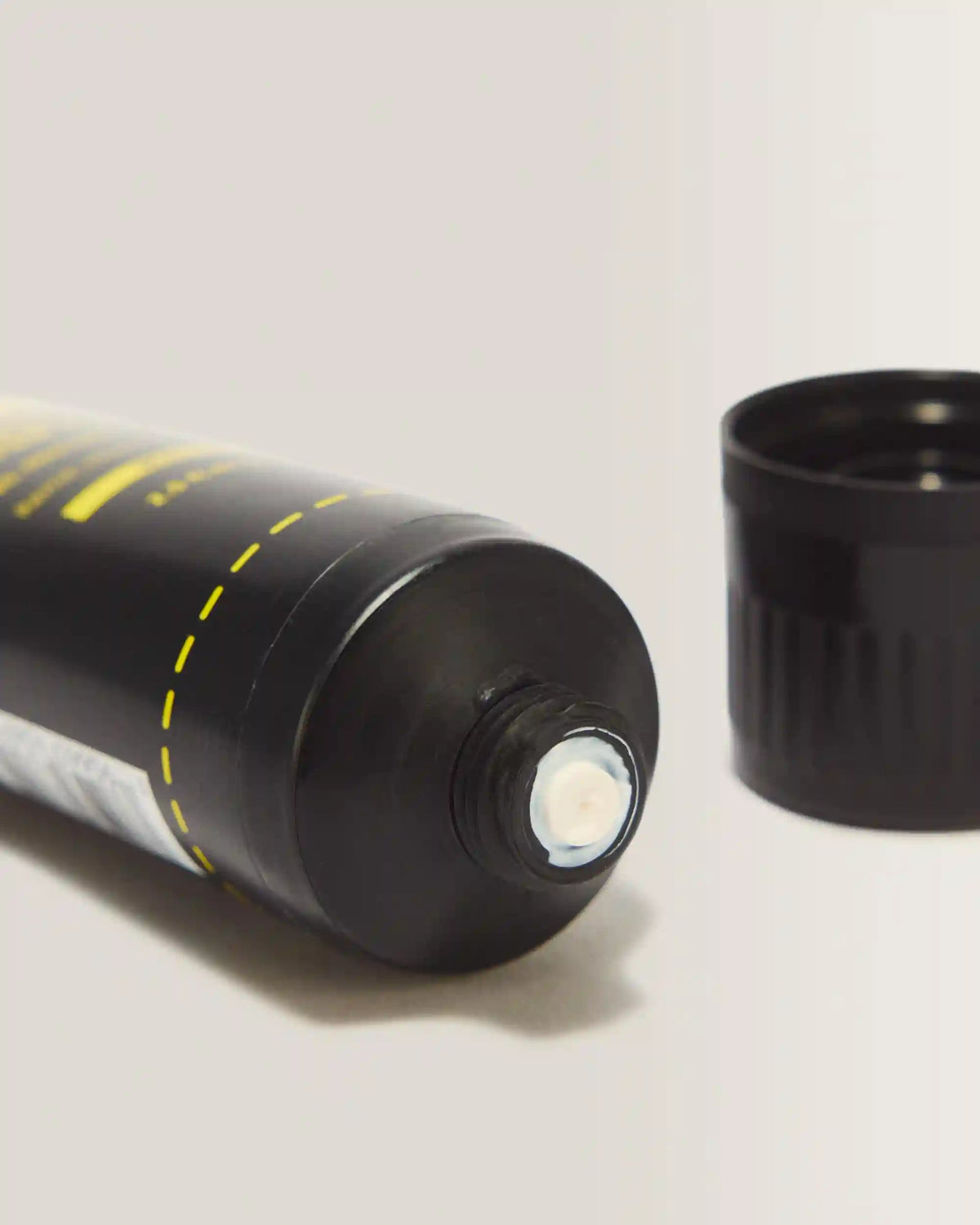 White Shoe Polish 75ml Tube